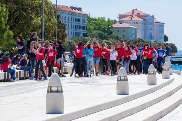 Ludijada maturanata na zadarskoj rivi 17. svibnja 2016. Foto: Bojan Bogdanić