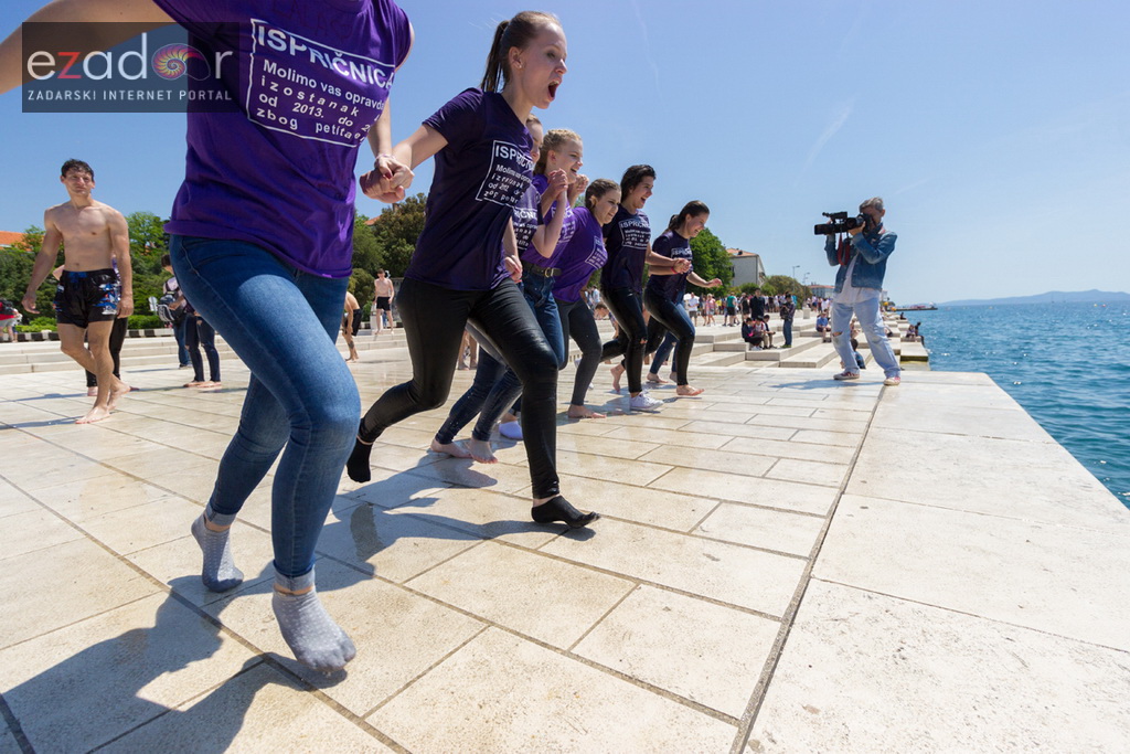 Ludijada zadarskih maturanata na Pozdravu suncu i Morskim orguljama