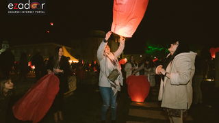 Humanitarni svjetlosni spektakl “Zaželi ljubav 2018.” @ Forum