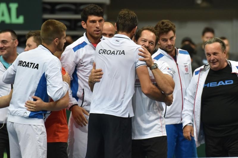 Davis Cup: Fešta nakon pobjede Marina Čilića nad Richardom Gasquetom i osiguranog plasmana u finale Davis Cupa. Photo: Hrvoje Jelavić/PIXSELL