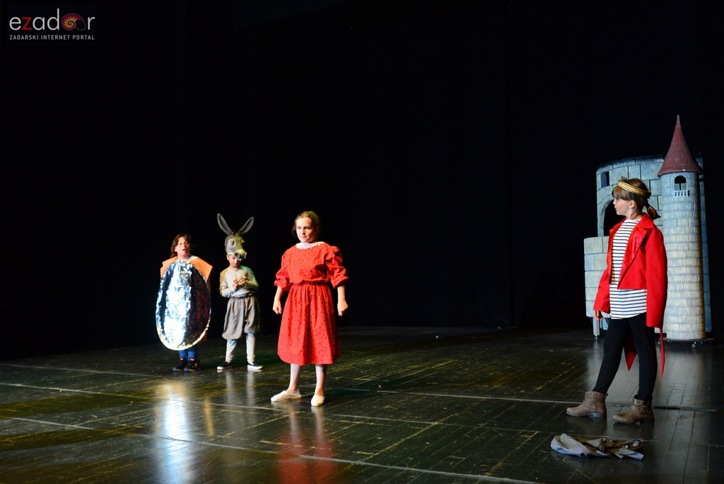Premijera predstave “Snjeguljica” u izvedbi polaznika “Donatoline 1” Premijera predstave “Snjeguljica” u izvedbi polaznika “Donatoline 1”