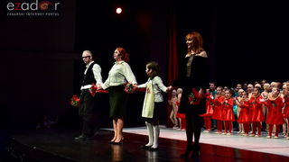 Predstava “Odgojoj” Plesne udruge Gesta u HNK Zadar