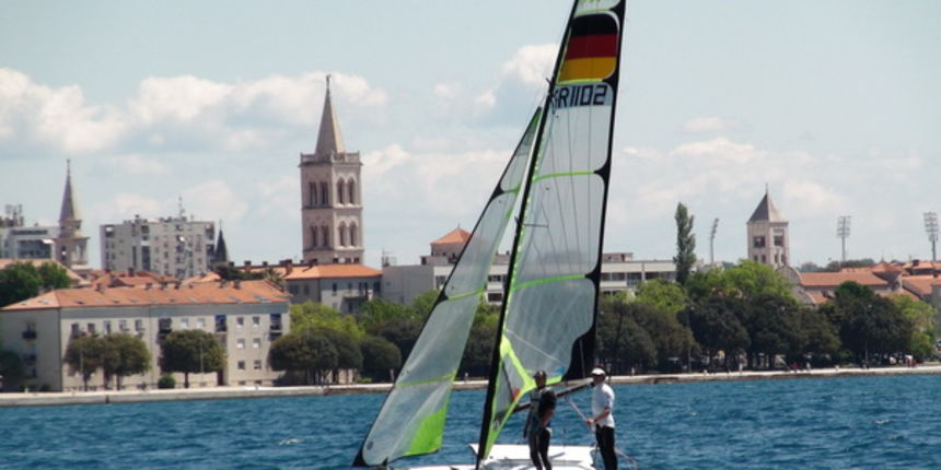 Jedrenje: Drugi dan SP klase 49er