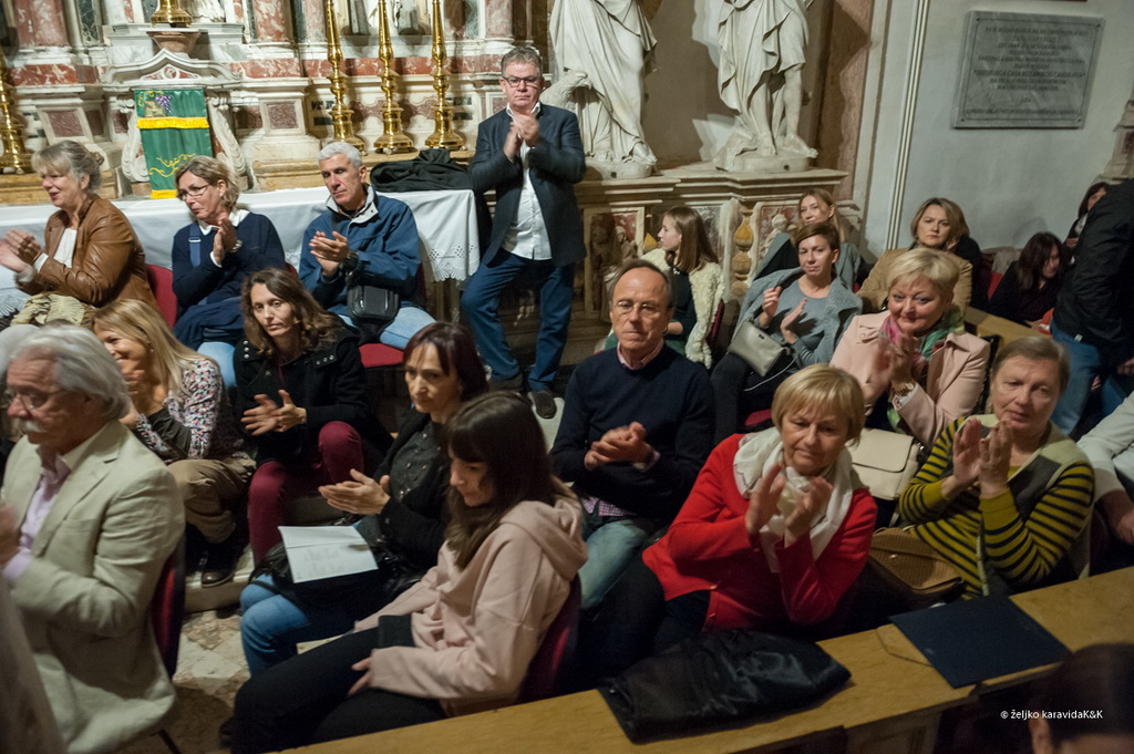 Stefan Milenković i Zadarski komorni orkestar u katedrali sv. Stošije