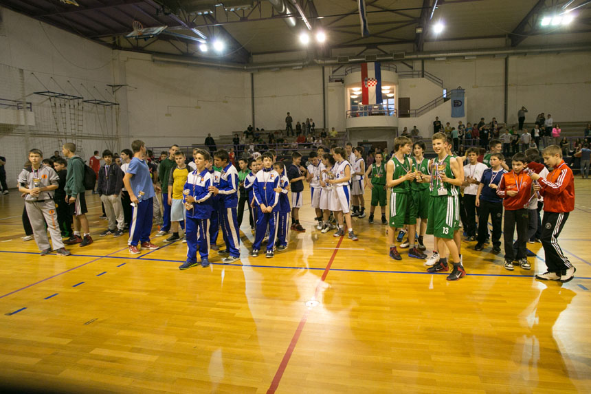 Košarkaški turnir u OŠ Stjepana Radića