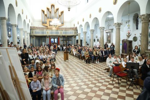 Svečana dodjela nagrada natječaja “U naručju svetog Šime”, pristiglo čak 444 likovna rada Svečana dodjela nagrada natječaja “U naručju svetog Šime”, pristiglo čak 444 likovna rada