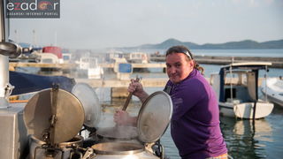 Otvoren 12. biogradski Gastro stol Otvoren 12. biogradski Gastro stol