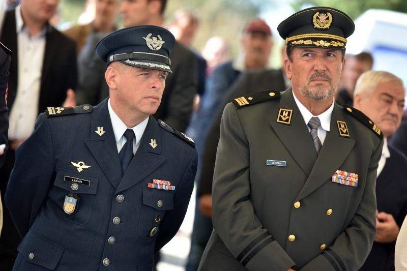 Zadar danas obiljezava 25. obljetnicu obrane Grada. 6. listopada 1991. otporom hrvatskih branitelja sprijecen je prodor srpskih snaga u grad. Kod spomen obiljezja na Dracevcu odrzan je svecani skup. Photo: Dino Stanin/PIXSELL