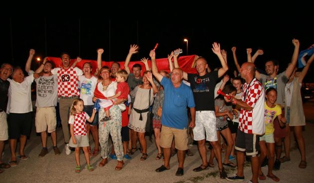 Velika je fešta na Vitrenjaku gdje se slavi zlatna medalja Šime Fantele i Igora Marenića