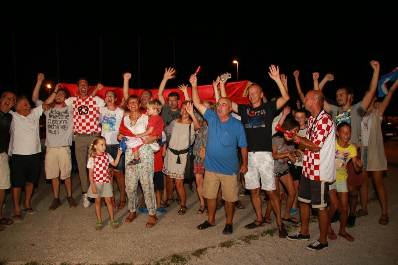 Velika je fešta na Vitrenjaku gdje se slavi zlatna medalja Šime Fantele i Igora Marenića