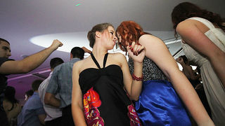 Maturalna večer gimnazije Franjo Petrić (foto:Saša Čuka) Maturalna večer gimnazije Franjo Petrić (foto:Saša Čuka)