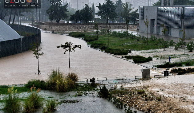 Razmjeri katastrofalnog izlijevanja potoka Ričine, Odvodnja, Pročiščivač