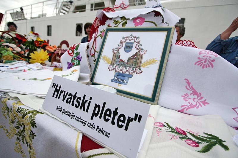 5. Eno-eko-gastro-etno stol (foto: Marin Gospić)