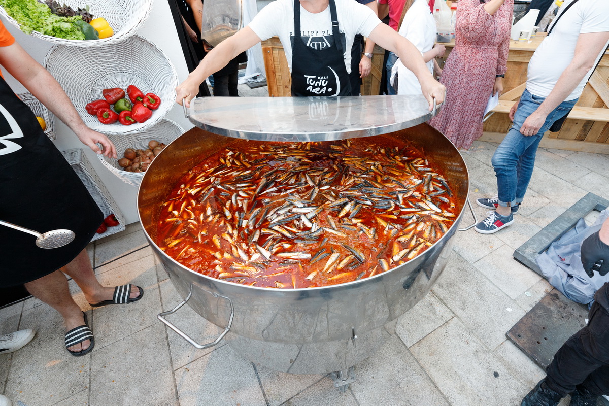 Prva večernja “fešta od rib'” Tuna, Sushi & Wine Festivala