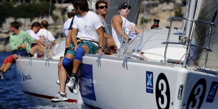 Split, 210910. Kao i svake godine u akvatoriju ispred Splita odrzava se dvobojsko jedrenje “Match race”.  Prvi dan jedrenja ispred splitske gradske luke zapoceo je flotnim jedrenjem iz kojega ce proizaci posade koje odlaze u zavrsno dvobojsko jedrenje slj