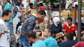 Izbjeglice i imigranti na željezničkom kolodvoru Keleti ulicama Budimpešte, Photo: Marko Jurinec/PIXSELL Izbjeglice i imigranti na željezničkom kolodvoru Keleti ulicama Budimpešte, Photo: Marko Jurinec/PIXSELL