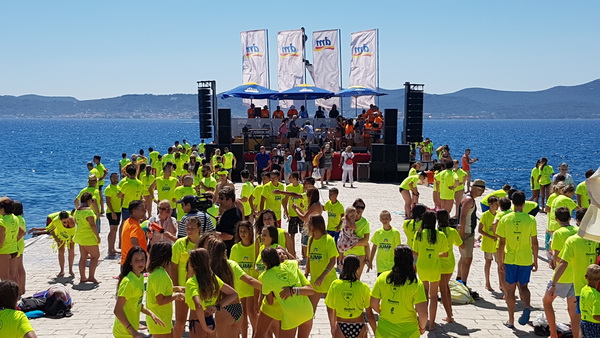 Sasvim osoban doživljaj – 10. dm Millennium Jump sa zadarske rive. Foto: Mladen Malik Barba Sasvim osoban doživljaj – 10. dm Millennium Jump sa zadarske rive. Foto: Mladen Malik Barba