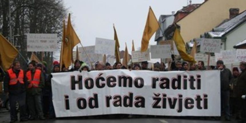 Radnici šalju poruke, foto: tportal.hr Radnici šalju poruke, foto: tportal.hr