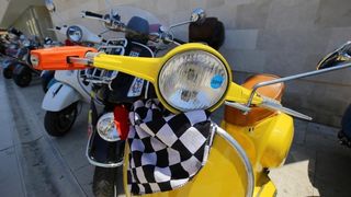 Vespaši izložili “ljubimce” ispred crkve sv. Donata, foto: Filip Brala/PIXSELL Vespaši izložili “ljubimce” ispred crkve sv. Donata, foto: Filip Brala/PIXSELL