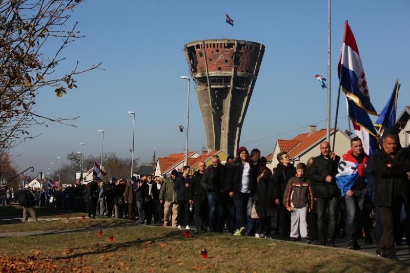 Image 380839 (auto) Image 380839 (auto)