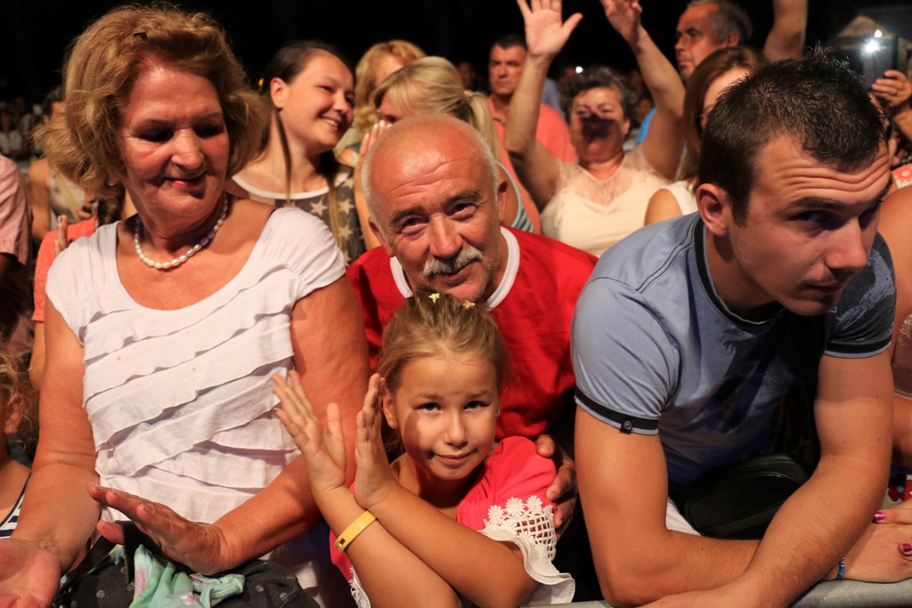 Vir proslavio Dan općine uz spektakularni koncert i vatromet