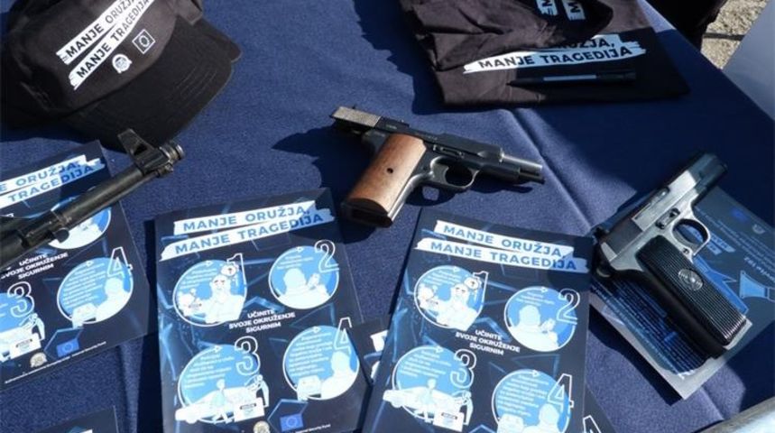 manje oružja, manje tragedija