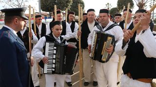 2. Međunarodna karnevalska povorka Virskih maškara