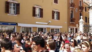 Image 1199537 (auto) Image 1199537 (auto)