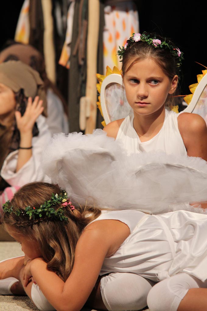 Diklo: “Šuma Striborova” u izvedbi kazališne radionice Donatolina, foto: Iva Perinčić Diklo: “Šuma Striborova” u izvedbi kazališne radionice Donatolina, foto: Iva Perinčić