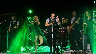 Image 5793753 (auto) Image 5793753 (auto)