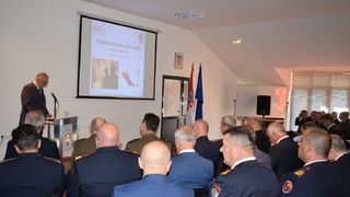 U Divuljama održana tematska sjednica premijera i župana o požarnoj sezoni U Divuljama održana tematska sjednica premijera i župana o požarnoj sezoni