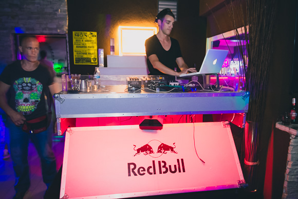 DJ Andrologic @ Cocktail bar Mango, 11.7.2015. (foto: Ivan Toman) DJ Andrologic @ Cocktail bar Mango, 11.7.2015. (foto: Ivan Toman)