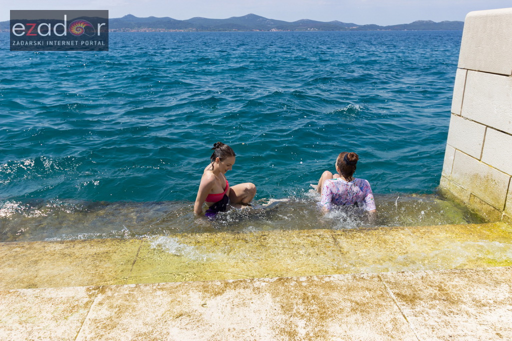 Ludijada zadarskih maturanata na Pozdravu suncu i Morskim orguljama
