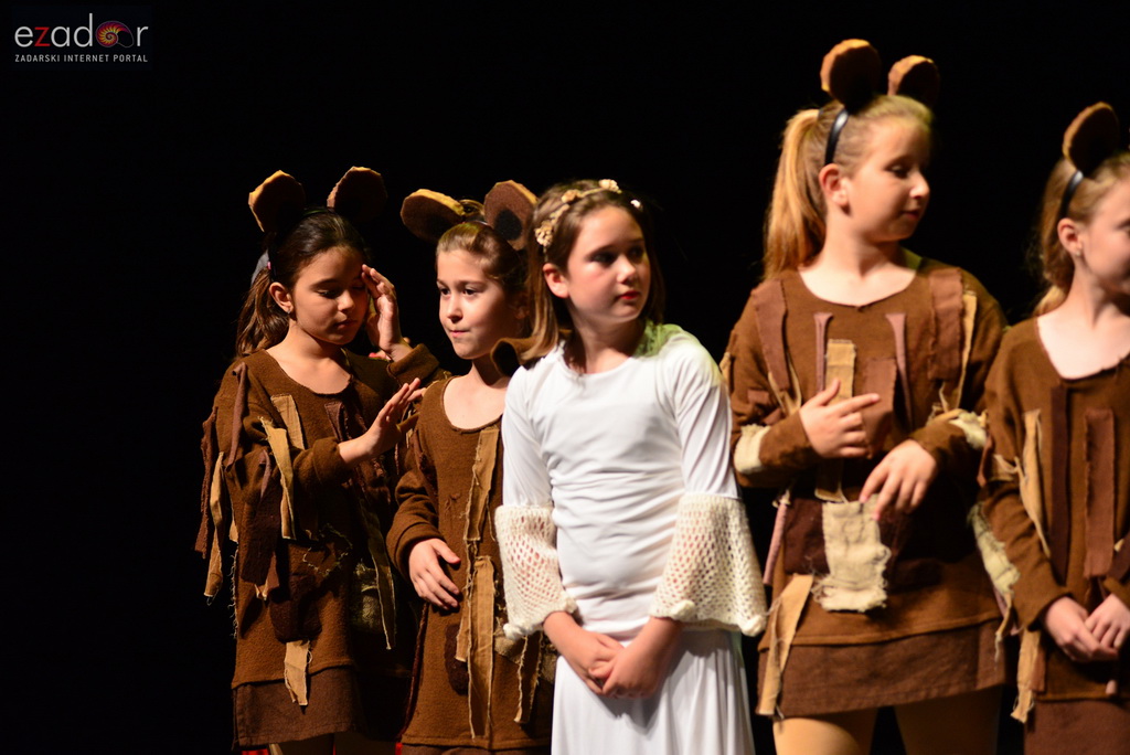 Premijera predstave “Snjeguljica” u izvedbi polaznika “Donatoline 1” Premijera predstave “Snjeguljica” u izvedbi polaznika “Donatoline 1”