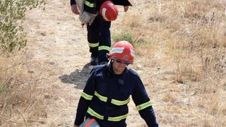 Pristeg: Veliki požar nošen burom približava se kućama, čuju se i detonacije mina