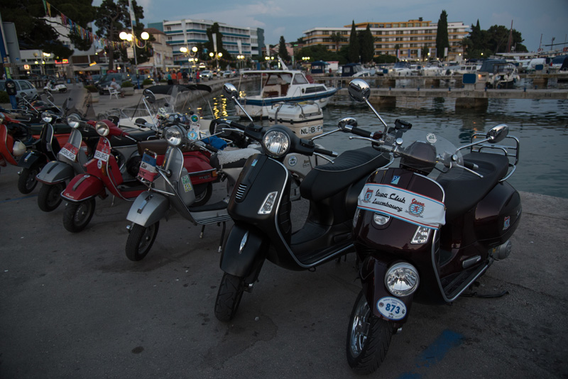 Vespa World Days 2015: Prve vespe stigle u Biograd, foto: Vinko Pešić