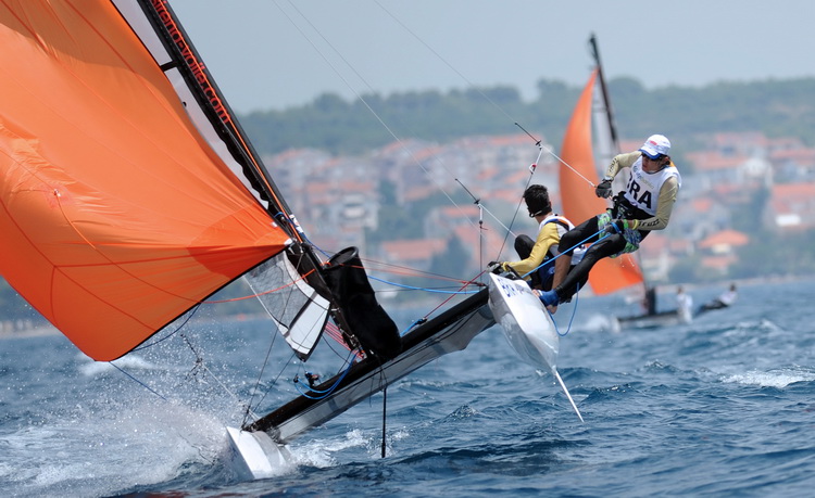 Zadar, 140711.
ISAF svjetsko juniorsko prvenstvo
Zadar 2011, 07.-15. srpanj 2011.
Osmi je dan svjetskog prvenstva u jedrenju koje se odrzava u organizaciji jedrlicarskog kluba Uskok. Danasnji dan obiljezio je jak vjetar s juga sto je napokon omogucilo j Zadar, 140711.
ISAF svjetsko juniorsko prvenstvo
Zadar 2011, 07.-15. srpanj 2011.
Osmi je dan svjetskog prvenstva u jedrenju koje se odrzava u organizaciji jedrlicarskog kluba Uskok. Danasnji dan obiljezio je jak vjetar s juga sto je napokon omogucilo j