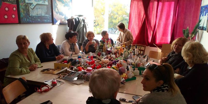 Pozitiva senior, Božić, blagdani, ukrasi, suveniri Pozitiva senior, Božić, blagdani, ukrasi, suveniri