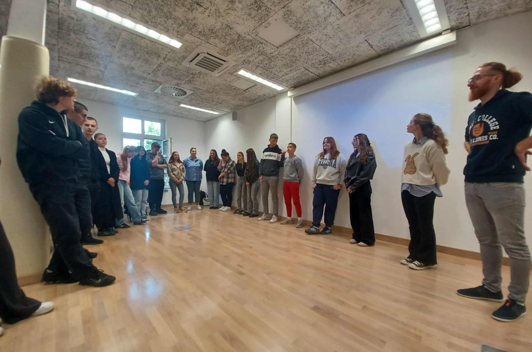 Mladi Centar za mlade udruga Cinaz i udruga Prizma