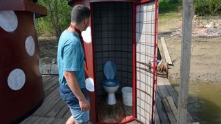 Uskoci: Dok plovimo na splavi, boravimo u loncima – otac i tri sina vlasnici zanimljivog plovila Uskoci: Dok plovimo na splavi, boravimo u loncima – otac i tri sina vlasnici zanimljivog plovila