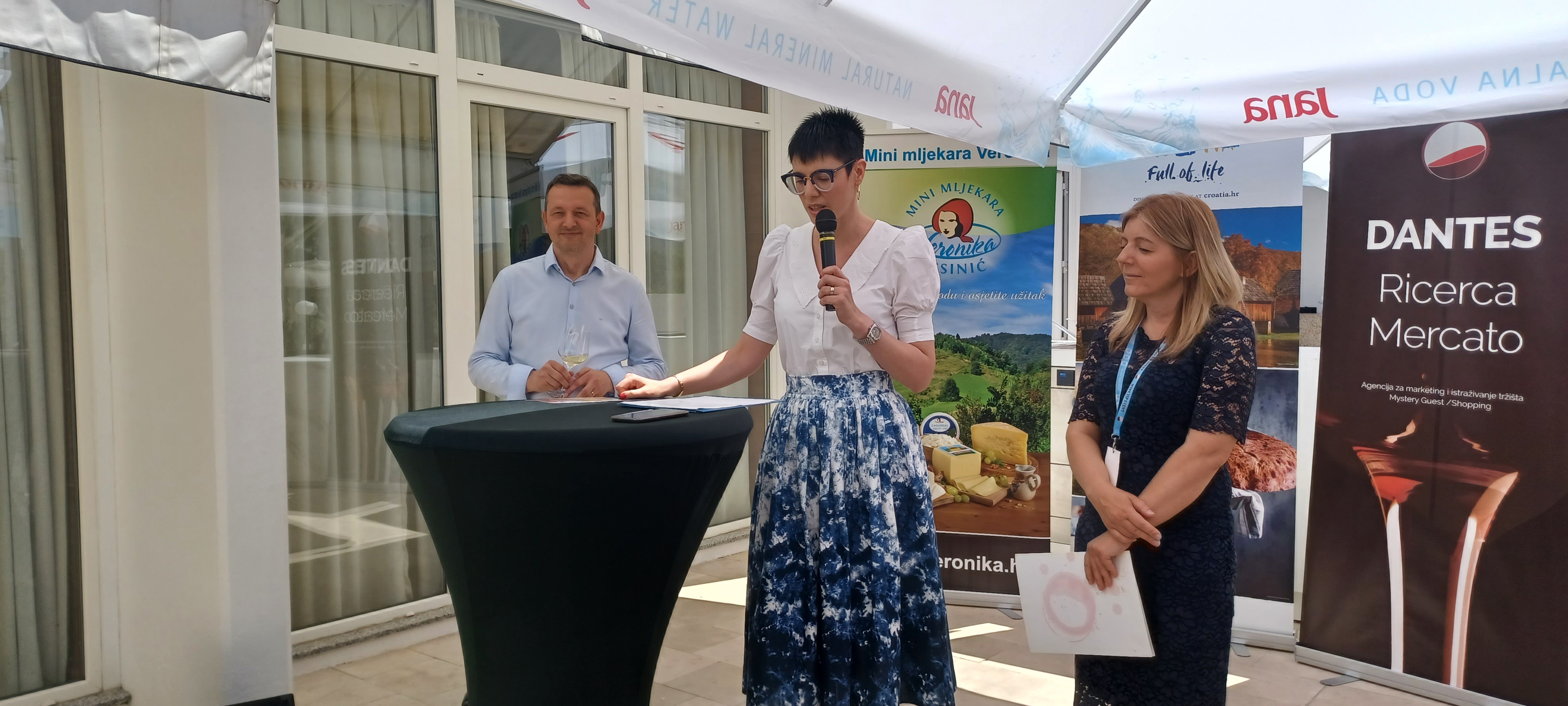 Wine EnoGASTRO Vip Event na terasi hotela Kolovare