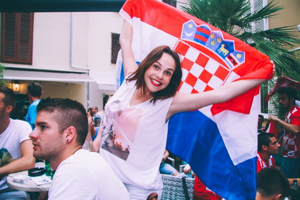 Euro 2016: Utakmica između Hrvatske i Češke gledala se u brojnim zadarskim lokalima i kafićima.