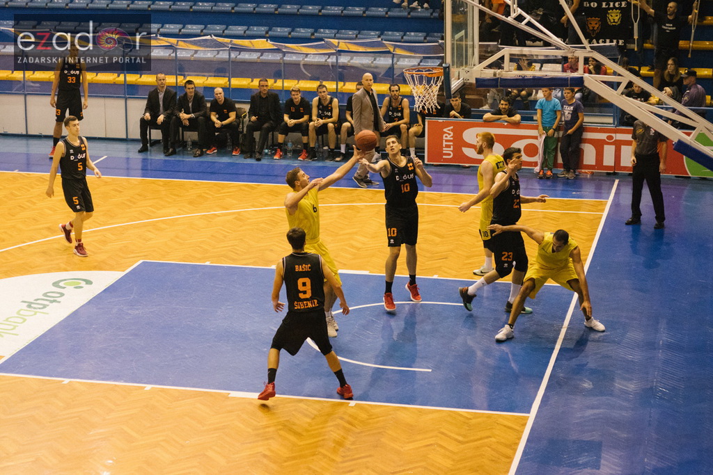 HT Premijer liga, 3. kolo: KK Jazine Arbanasi – GKK Šibenik 36-72 HT Premijer liga, 3. kolo: KK Jazine Arbanasi – GKK Šibenik 36-72