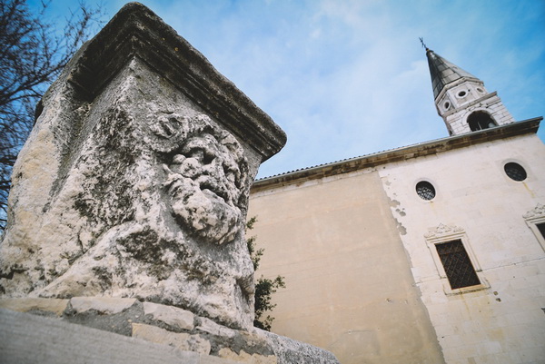 Đir po gradu: Škura bura u Zadru 14. ožujka 2016. Đir po gradu: Škura bura u Zadru 14. ožujka 2016.