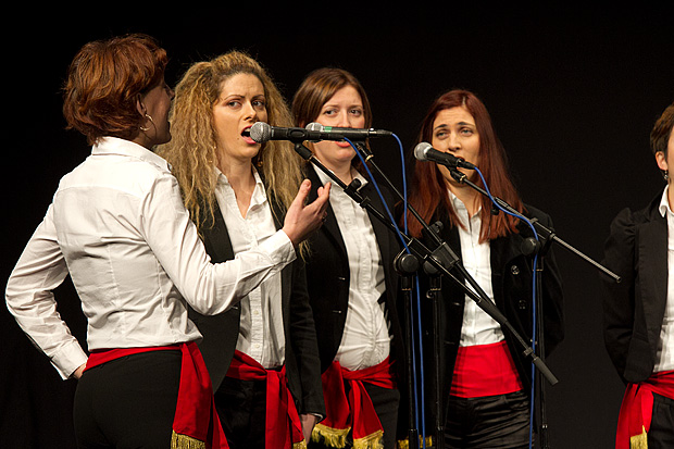 HNK Zadar: “Ljubi s ljubavlju”, foto: Leo Banić HNK Zadar: “Ljubi s ljubavlju”, foto: Leo Banić