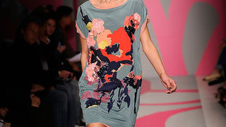 DKNY – Proljeće 2010. (foto: www.coutorture.com)