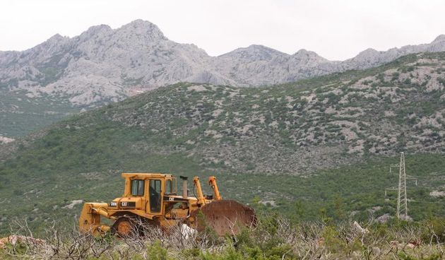 U opcini Jasenice zapoceli su pripremni radovi za podizanje vjetroelektrane. Projekt je predstavio nacelnik Martin Baricevic. Photo: Dino Stanin/PIXSELL