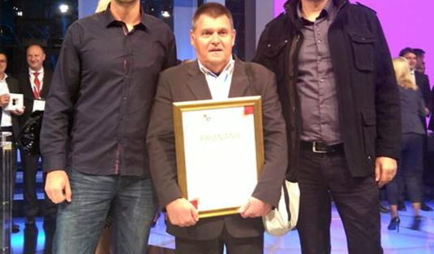 Nagradu “Kulturna atrakcija godine” HTZ-a su primili ravnatelj Ivo Fadić, kustos Berislav Štefanac i puhač stakla Marko Štefanac