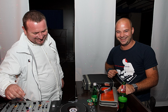 Business lounge: koncert Martine Thomas i Emila Šprljana, foto: Leo Banić Business lounge: koncert Martine Thomas i Emila Šprljana, foto: Leo Banić