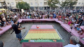 U sklopu Benkovackog kulturnog ljeta Grad Benkovac i Turisticka zajednica Grada Benkovca vec cetvrtu godinu za redom organiziraju manifestaciju Puzevim korakom. Radi se o gastro manifestaciji pripreme i degustacije puzeva. Posjetitelji su imali prilike d U sklopu Benkovackog kulturnog ljeta Grad Benkovac i Turisticka zajednica Grada Benkovca vec cetvrtu godinu za redom organiziraju manifestaciju Puzevim korakom. Radi se o gastro manifestaciji pripreme i degustacije puzeva. Posjetitelji su imali prilike d